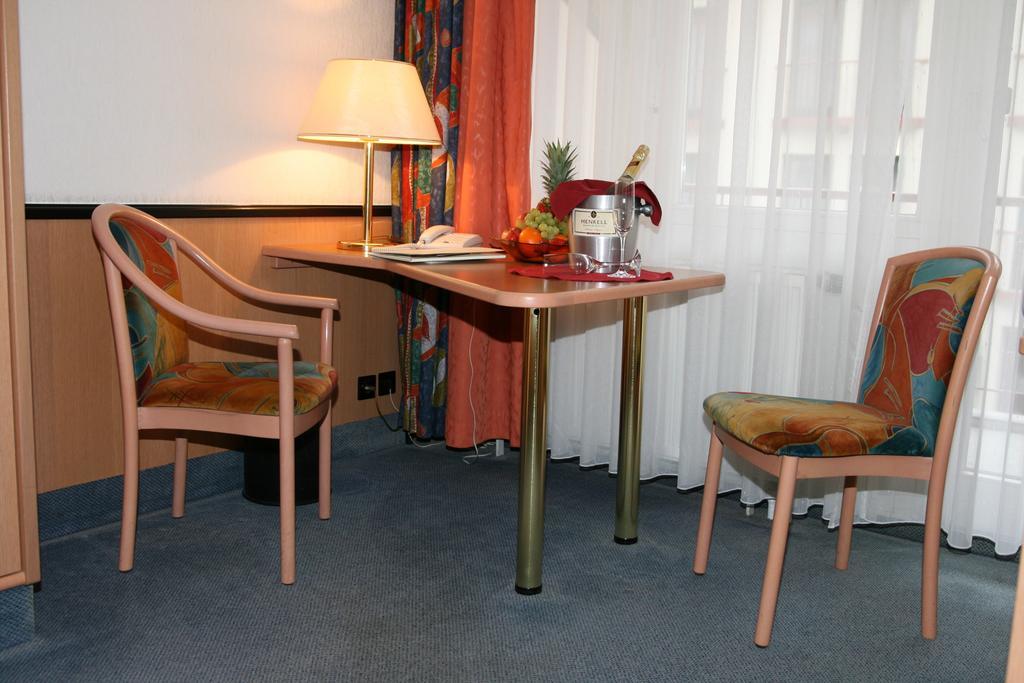 Schlosshotel Eisenach Bilik gambar